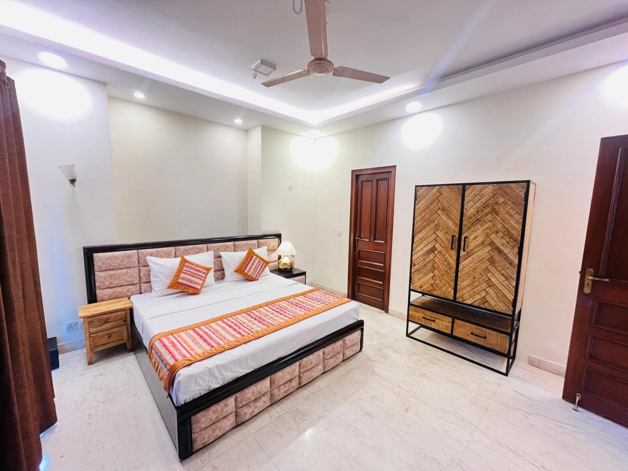 Grove Residency Hauz Khas New Delhi Couple Friendly Hotel Exterior foto