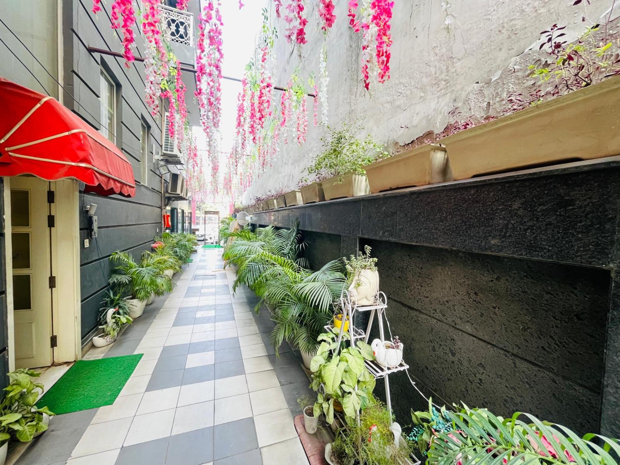 Grove Residency Hauz Khas New Delhi Couple Friendly Hotel Exterior foto